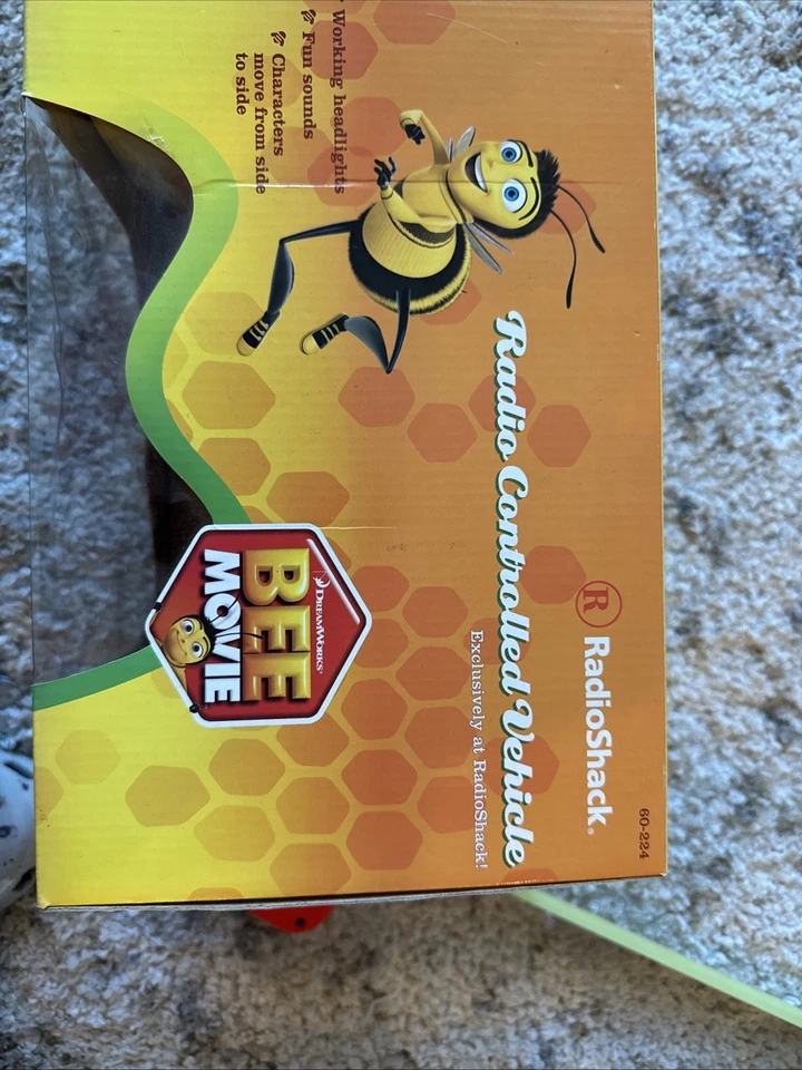 BEE MOVIE R/C Control Remoto Coche NUEVO Sellado Control Remoto Y Folleto RadioShack Foto 3 de 4