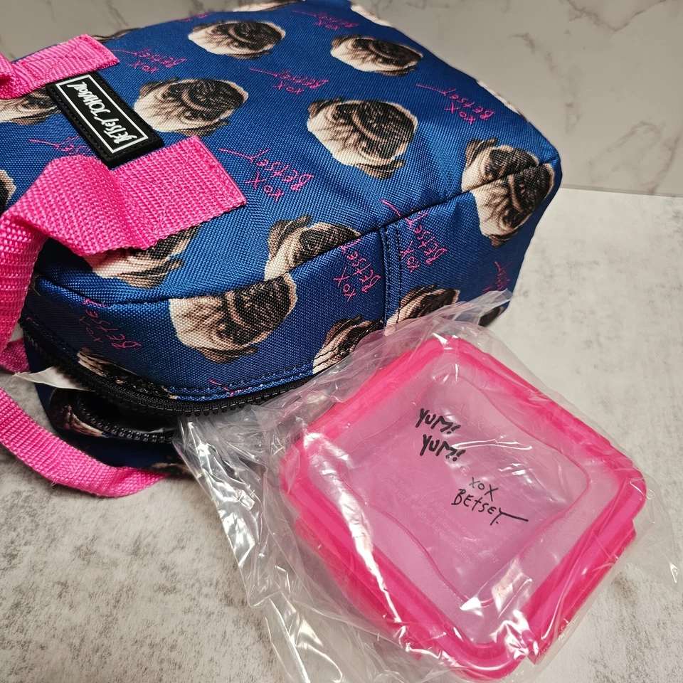 Bolsa de almuerzo Betsey Johnson aislada Pug Dog azul marino con almacenamiento 9,5"x8"x5" Foto 2 de 4