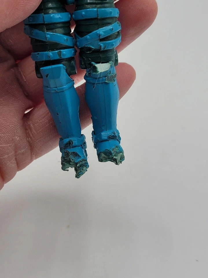 Figura de acción suelta Hasbro Visionaries Leoric Spectral Knights 1987 dañada Foto 2 de 4