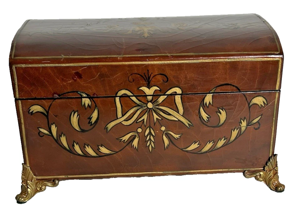 Hermosa caja en relieve Maitland Smith Foto 2 de 4