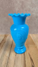 Petit vase opaline bleue décor impérial