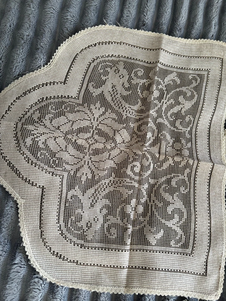 Conjunto antigo 8 cachecóis combinando móveis guardanapos antimacassares bege renda retângulo - Imagem 2 de 4