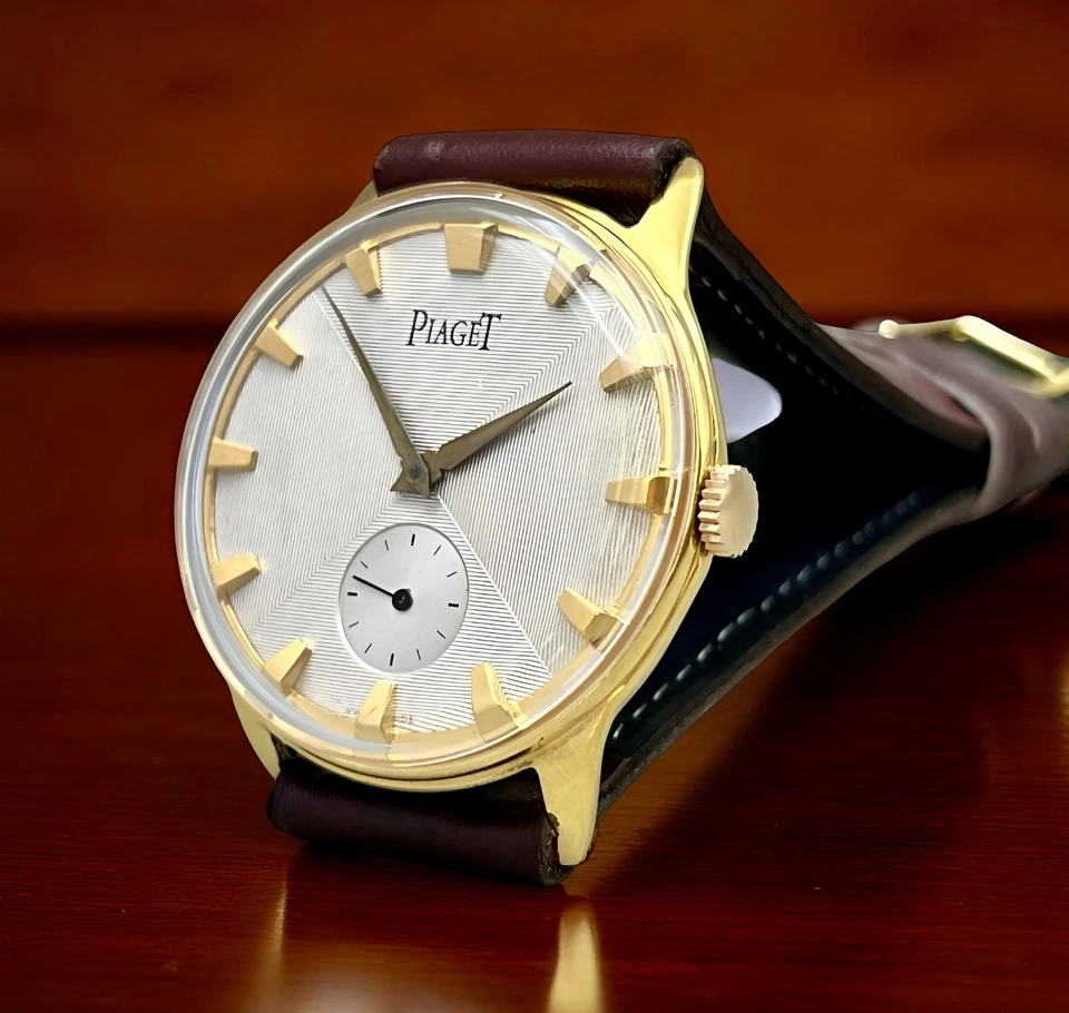 VTG PIAGET TWO TONE DIAL 36,5mm Ø TEXTURED DIAL GOLD PLATED CASE FROM 1940 - Image 3 of 4