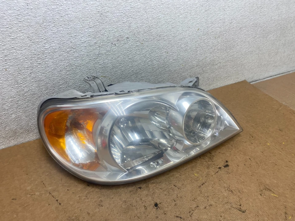 Faro lateral derecho pasajero Kia Sedona 2002 a 2005 OEM S7458 CV Foto 3 de 4