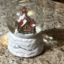 Hallmark Musical Snow Globe Joy to the World Lord’s Chapel Church Scene
