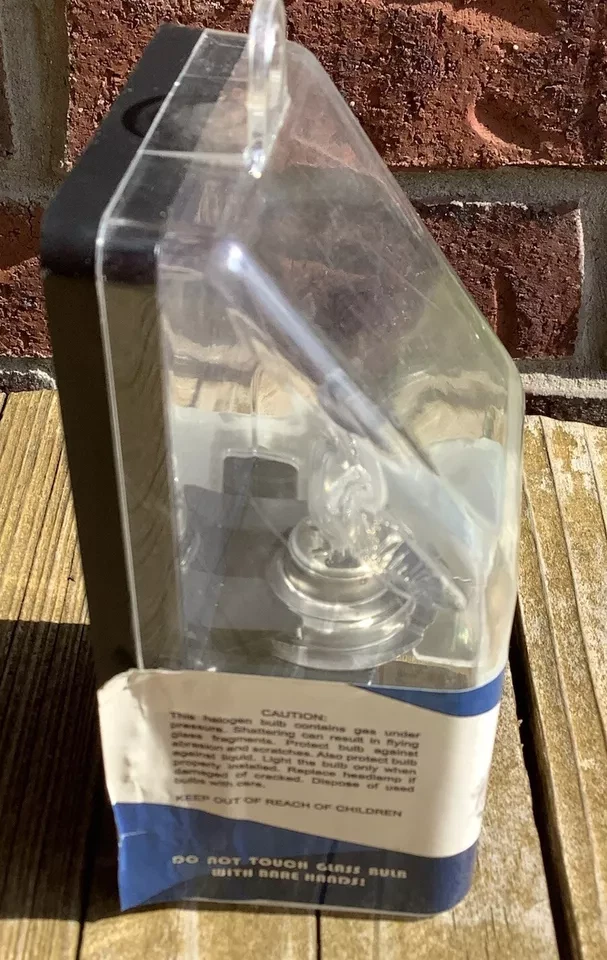 Open Box Wixtech Extreme Xenon H7 Super White High Output Super Spots Bulb 55 W - Image 3 of 4