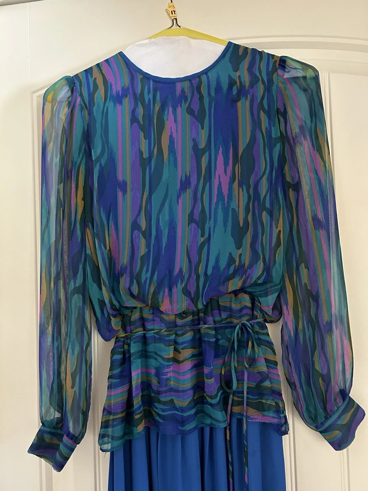 Antigo Vestido Feminino Plissado de Chiffon Tamanho 10 Lisa Michaels Colorido - Imagem 3 de 4