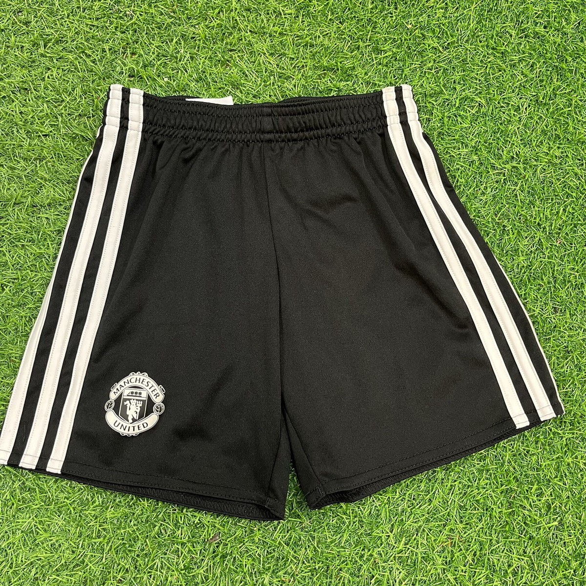 Manchester United Away Football Shorts 2017/18 Children's 5/6Yrs