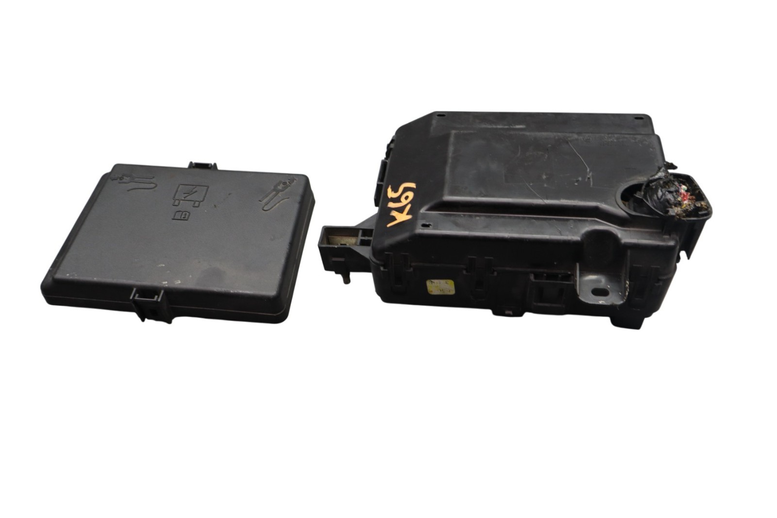 14-17 Maserati Quattroporte M156 Engine Bay Fuse Relay Box Junction OEM