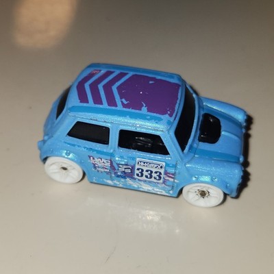 Vintage Hot Wheels 2014 Morris Mini Rare 333 Original Old Car White Wheels 