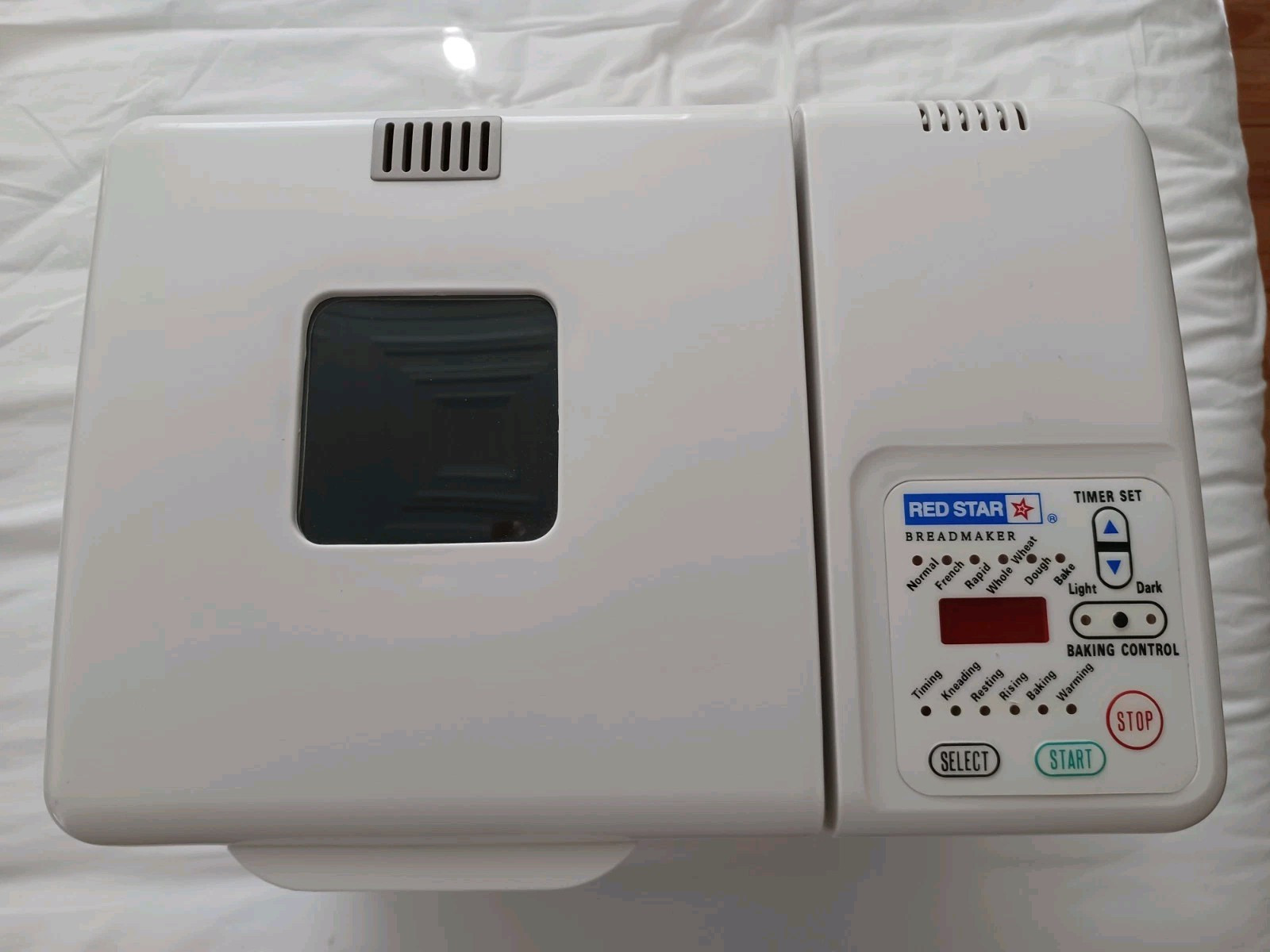 Automatic Bread & Dough Machine by Redstar Model ERS100. (1 lb loaf capacity)