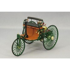 Norev Mercedes-Benz Patent Motorwagen 1886 Green 1/18
