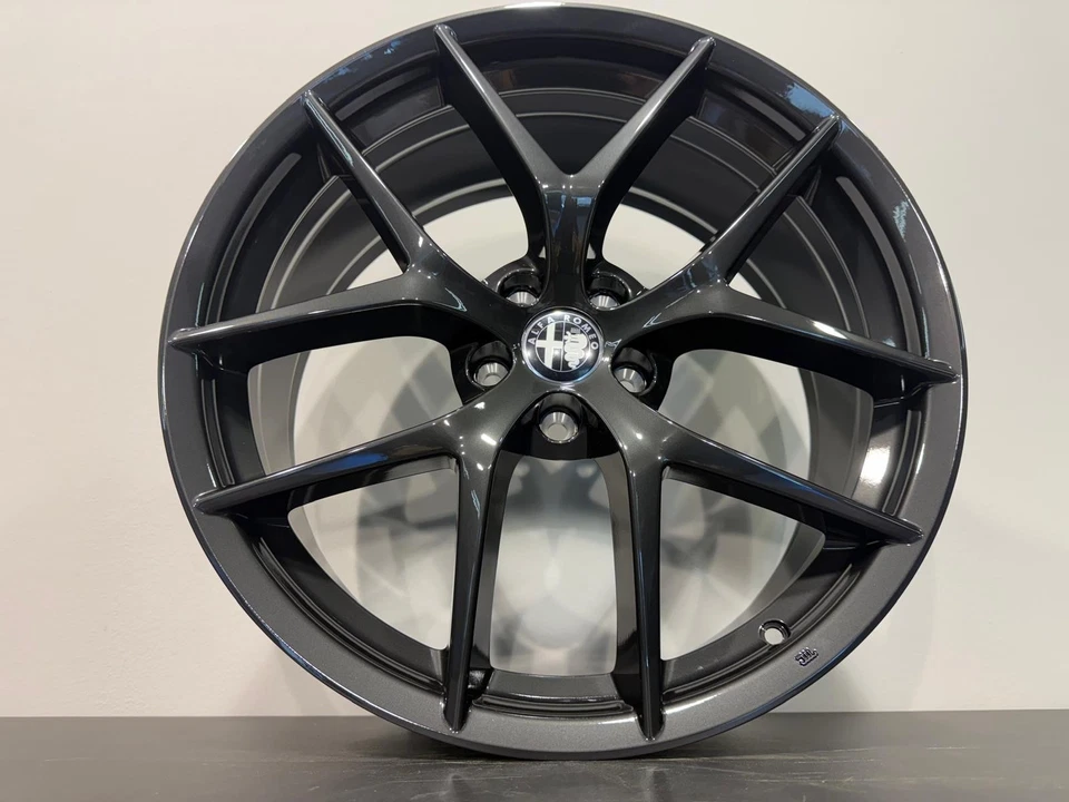 4 CERCHI IN LEGA 20" ALFA ROMEO STELVIO NUOVI ORIGINALI DARK ANTRACITE - Immagine 2 di 4