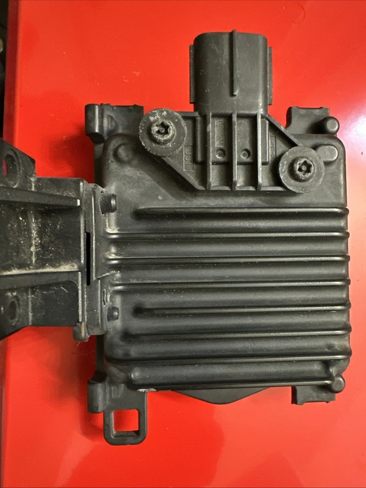 DNMWR004 Toyota Avalon 2014-2016 cruise distance sensor Foto 2 de 4