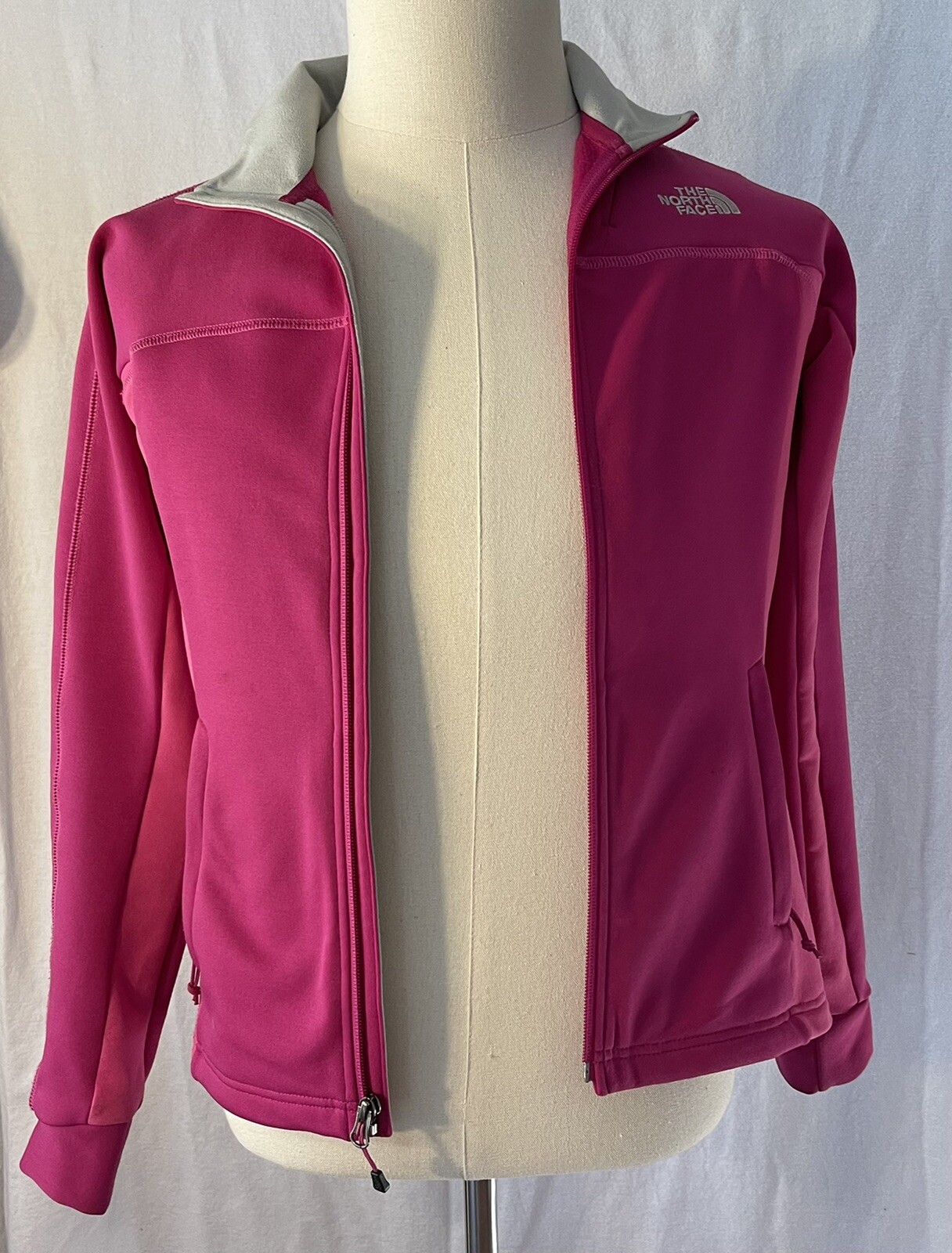 The North Face Women's XS Momentum 300 Jacket in Pink - Check Photos