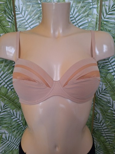 Soutien-gorge mousse à armatures forme triangle Sublime en Dentelle