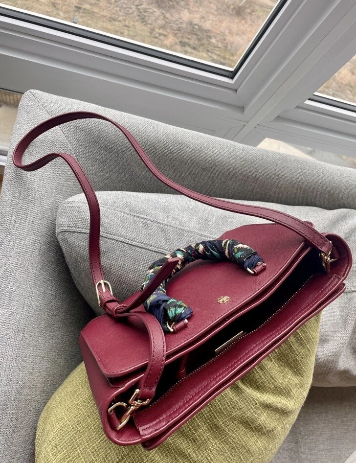 TORY BURCH EMERSON TOP ZIP LEATHER BAG WITH TORY BURCH NECKERCHIEF