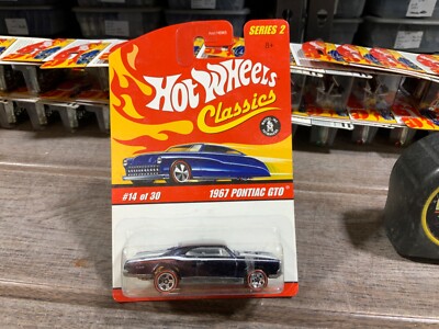 ミニカー Hot Wheels Classics 1967 PONTIAC GTO Amazon.com: hot wheels classics series 2 1967 pontiac gto