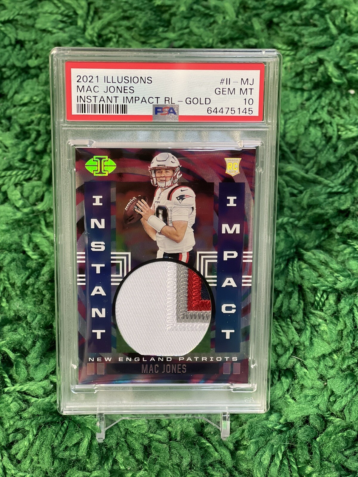 Mac Jones Panini Illusions Instant Impact Relics #IIMJ Gold