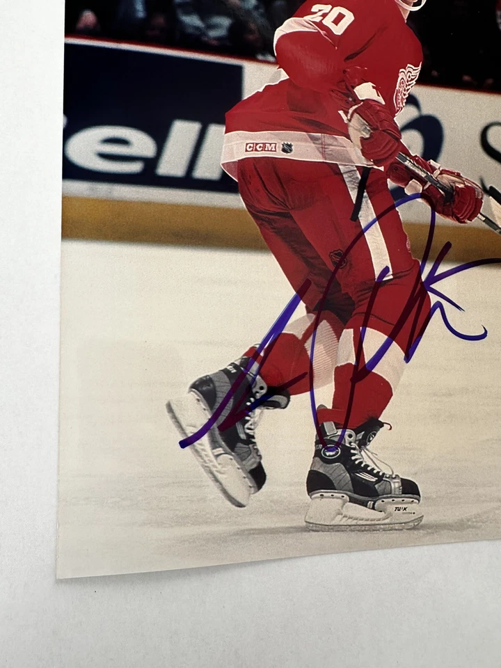 Luc Robitaille Signed 8x10 Photo Detroit Red Wings HOF Authentic Autograph NHL - Image 3 of 4