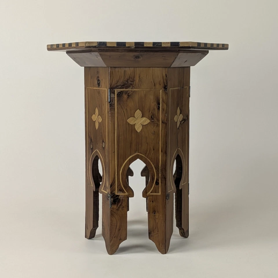 Petite Table Marocaine Pliante avec Marqueterie en bois et nacre - Photo 3/4