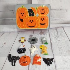 Vintage JSNY Halloween Tin w/ 10Plastic Magne...