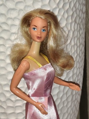 Ca1) Alte Kissing Barbie Mattel 1979 Vintage Taiwan