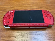 PSP 3000 Red - Scratched