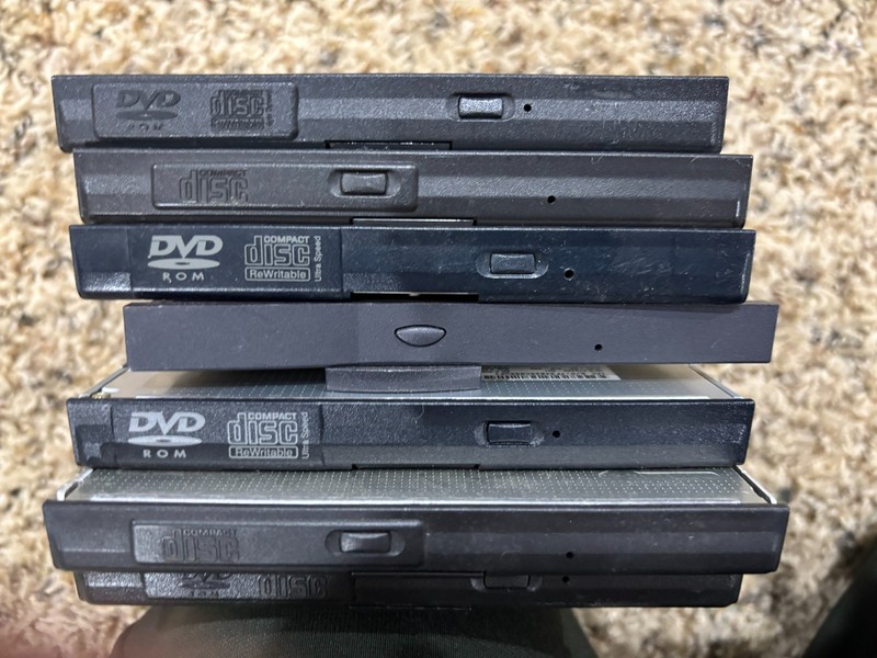 Lot of 7  CD DVD IDE optical drives Mixed Models For Parts