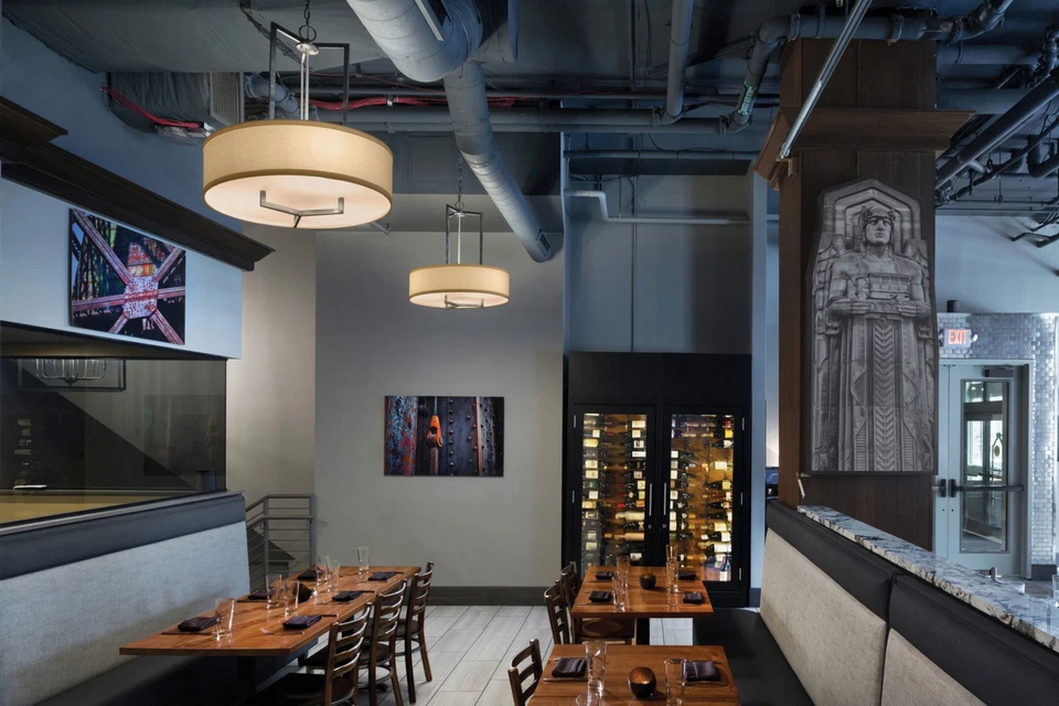 Candelabro de tambor Hinkley Lighting H3206 níquel Hampton 3 luzes 1 camada - Imagem 3 de 4