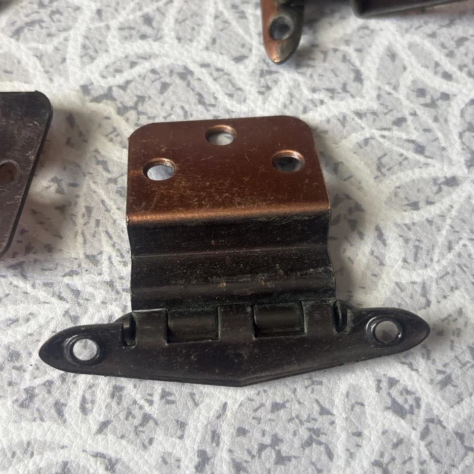 10 MCM Vintage Provincial Style Copper Color Offset Hinges Lot - Image 3 of 4