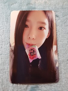 Snsd 6th Album Holiday Night Taeyeon Type A Photocard Girls Generation K Pop 15 Other Non Sport Trading Card Merchandise Non Sports Trading Cards