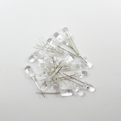 5 x ultrahelle kaltweiße 5 mm klare LED runde Top Diode Lichtstrahler kurzer Pin