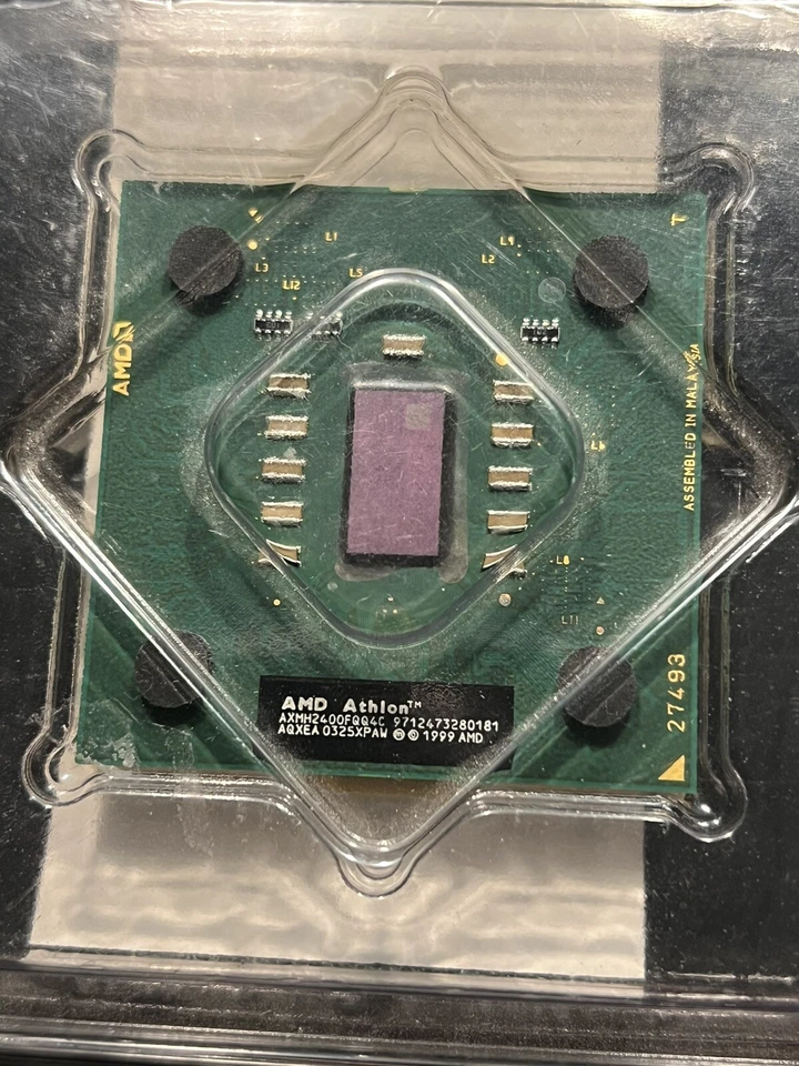 RARE NEW UNLOCKED AMD Athlon XP-M 2400+ AXMH2400FQQ4C 1.8GHz Socket A K7 462 CPU - Image 2 of 4