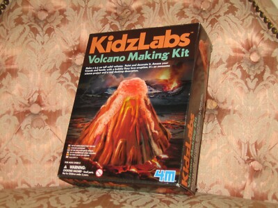Volcano von KidzLab / Project 4M Machen Sie Ihr eigenes Lernspielzeug - Neu