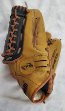 Franklin Fieldmaster Series 22603 12" Baseball Glove RHT CFS System