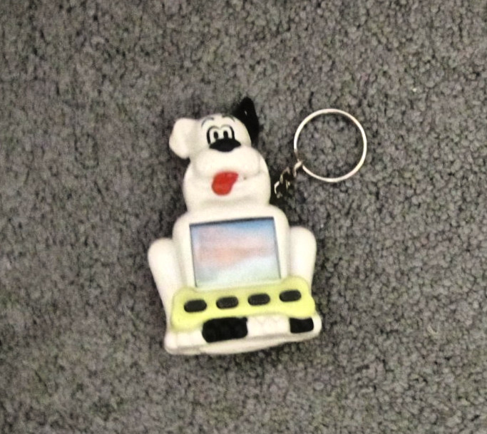 Cool Tec pocket puppy virtual pet model 80000 white dog key chain