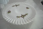 VINTAGE FENTON  MILK GLASS FOOTED CAKE STAND ~ VIOLETS IN THE SNOW