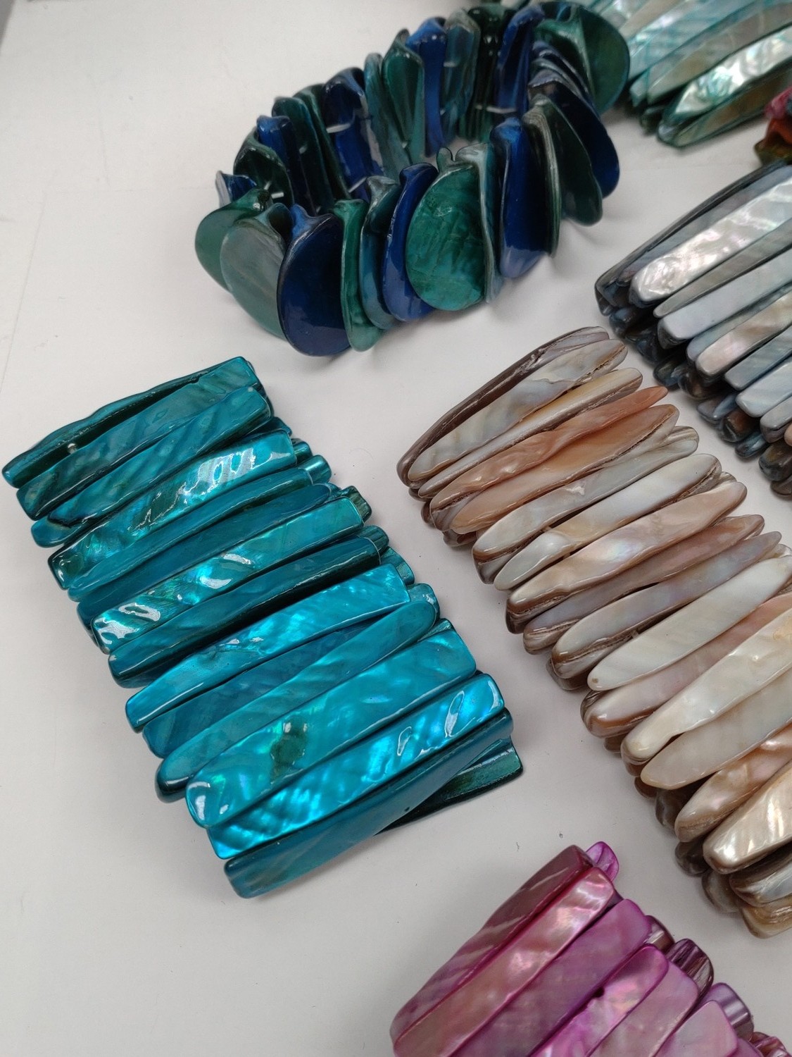 Large Bundle Shell Stretch Bracelets Job Lot 36 B… - image 15