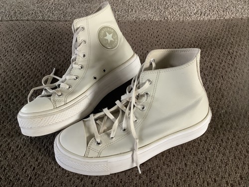 Converse High Top Womens Sneakers White Leather Chuck Taylor Logo US Size 9