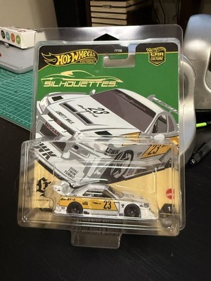 Hot Wheels Silhouettes LB-ER34 Super Nissan Skyline 1/5 Car
