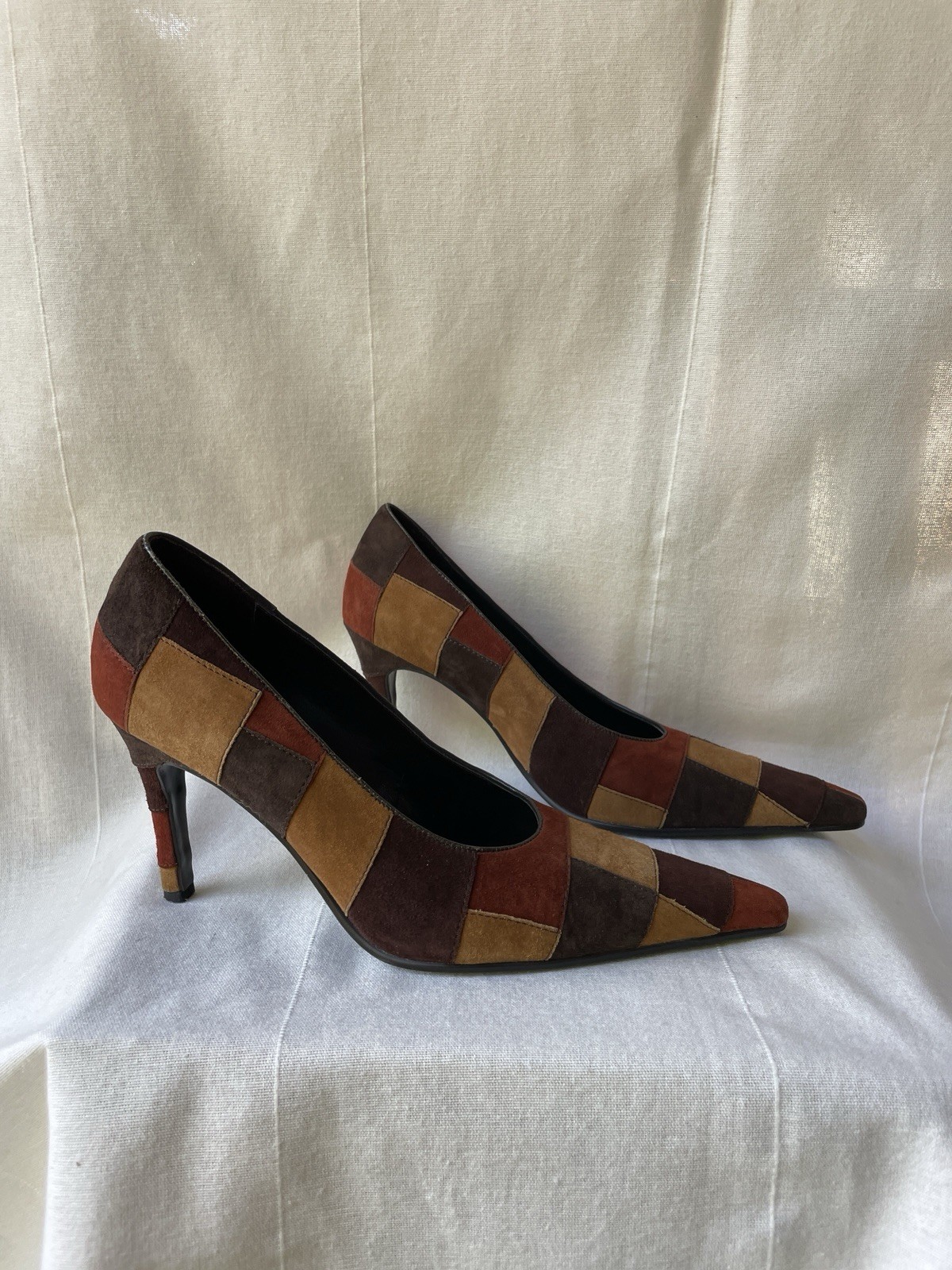 Vintage patchwork suede leather pointed-toe pumps… - image 2