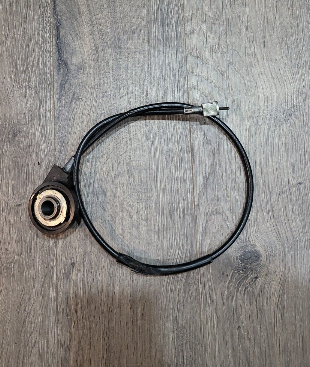 1993 SUZUKI GSX600 KATANA SPEEDOMETER DRIVE GEAR W/ CABLE OEM