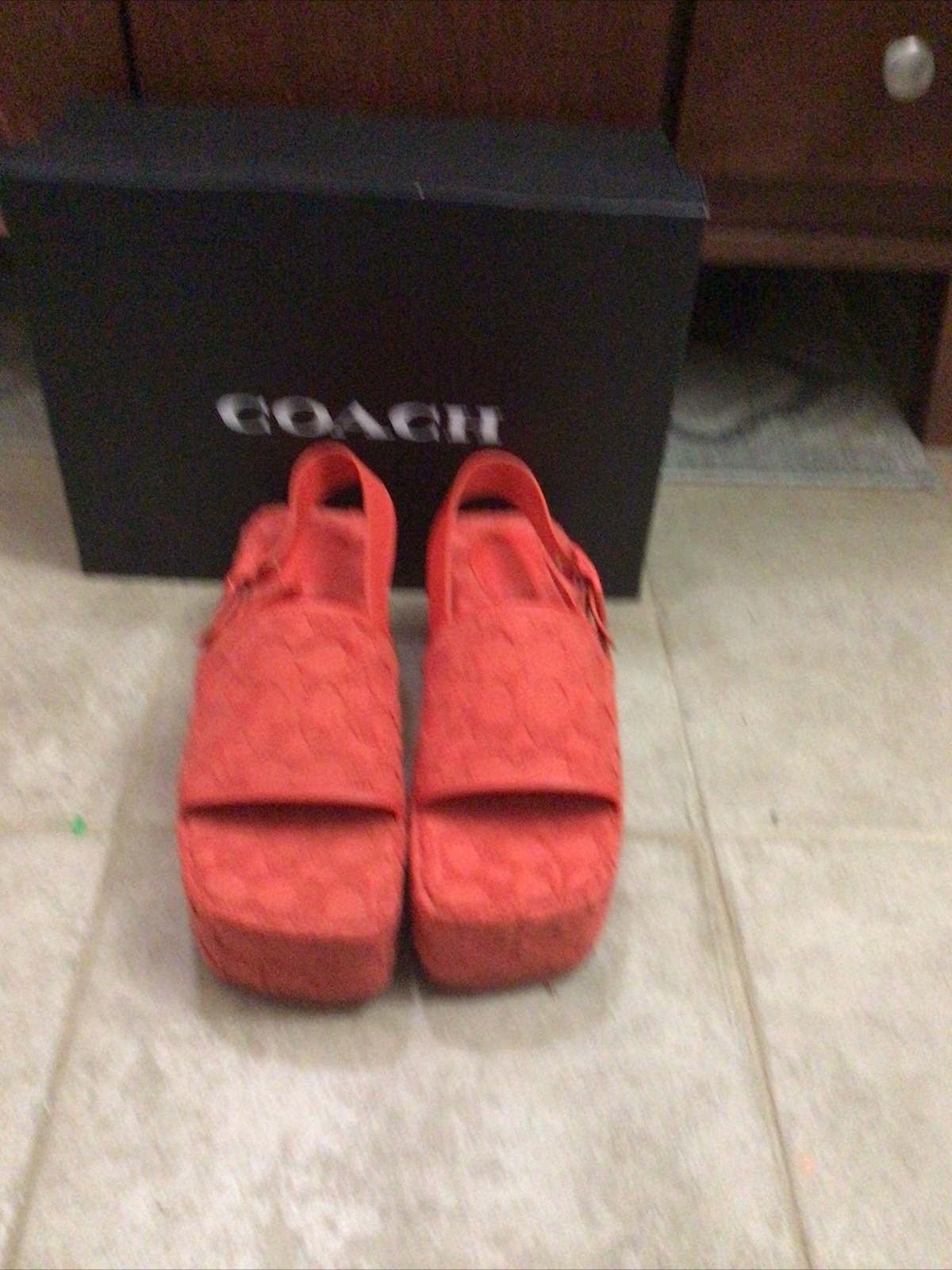 Coach Women’s US 9M Noelle Terry Cloth Carnation Sign… Gem