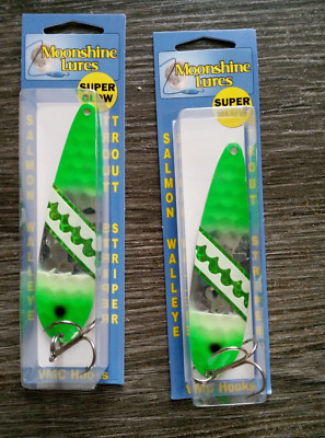 Moonshine 4 1/2'' Magnum Half Moon Silver Series Trolling Spoons - green knight