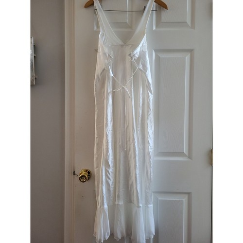 Camicia da notte da sposa Linea Donatella in raso bianco taglia Large pizzo perlato matrimonio - Foto 2 di 6