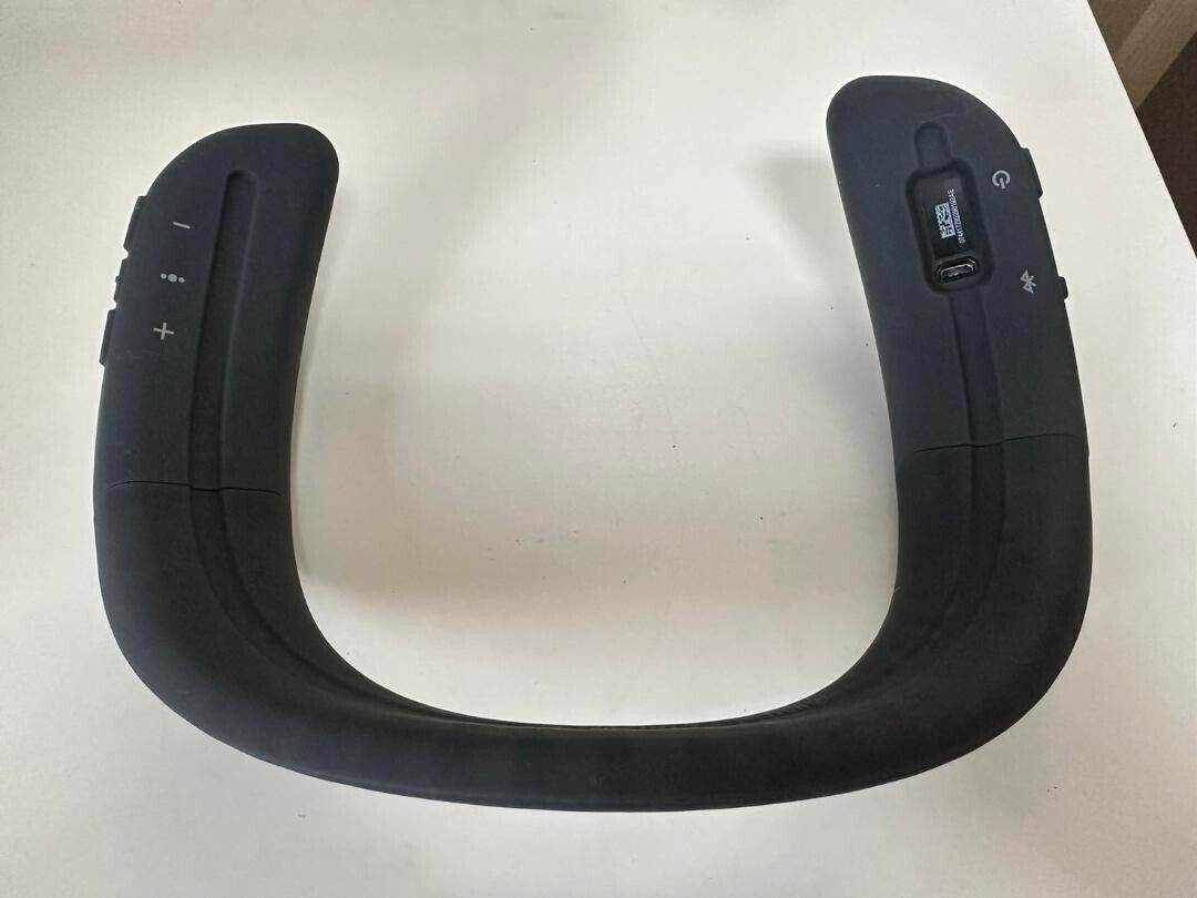 Bose SoundWear Companion Portable Bluetooth Wearable Neck Bose SoundWear Companion Portable Bluetooth Wearable Neck