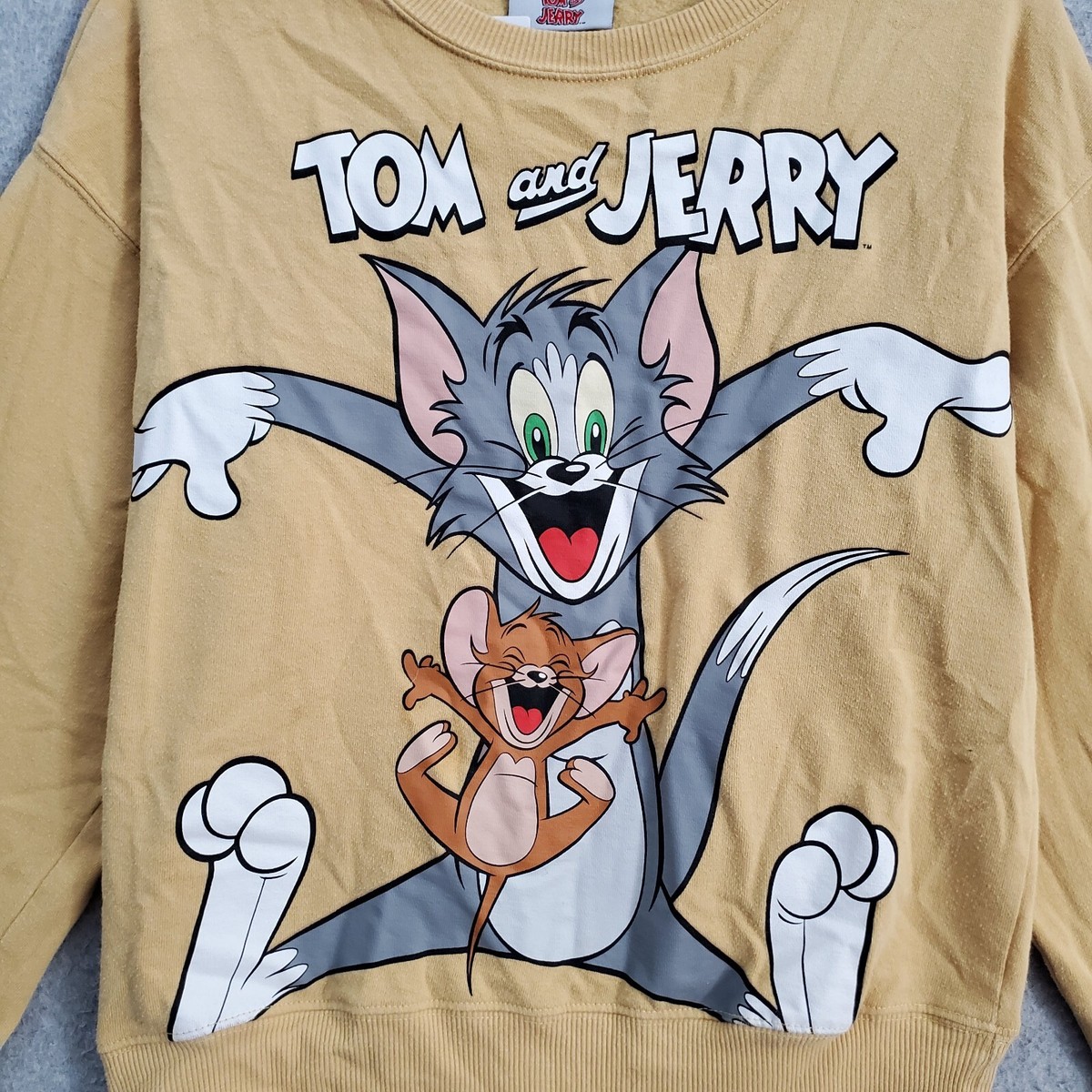 Tom And Jerry Women Sweater XCH Yellow Cropped Logo Graphic