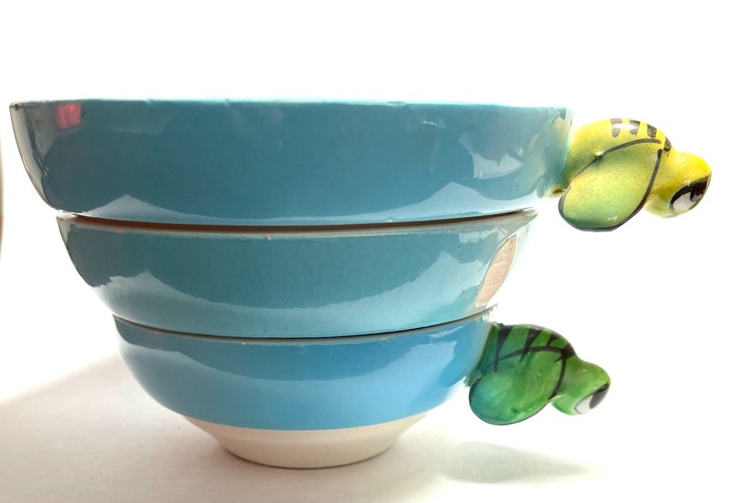 Vintage Menschik Goldman Bumble Bee Blue Measuring Cups (3) 1cup 1/2 cup 1/3 cup