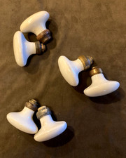 Ancienne poignées de porte en porcelaine blanche ovales vendues par 2 début XXe